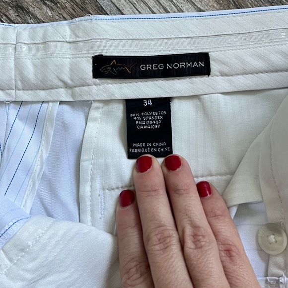 Greg Norman Blue and White Pinstriped Shorts, Men’s Size 34 - Picture 3 of 8